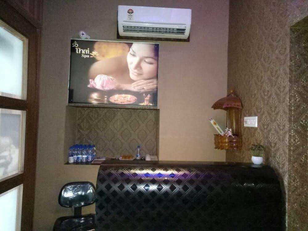 Astoria Hotel Kolkata